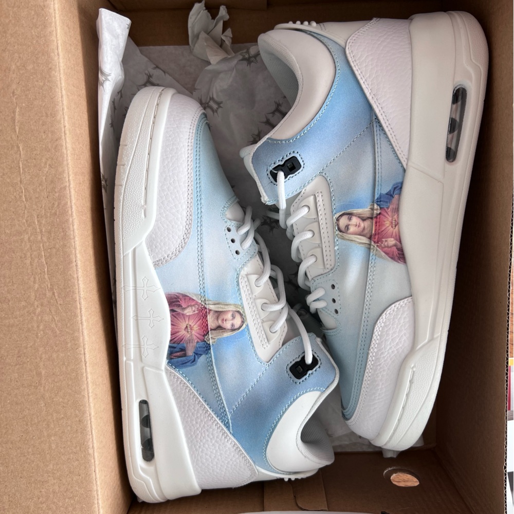 Kito Wares Mother Mary sneakers 8M/10W Brand New